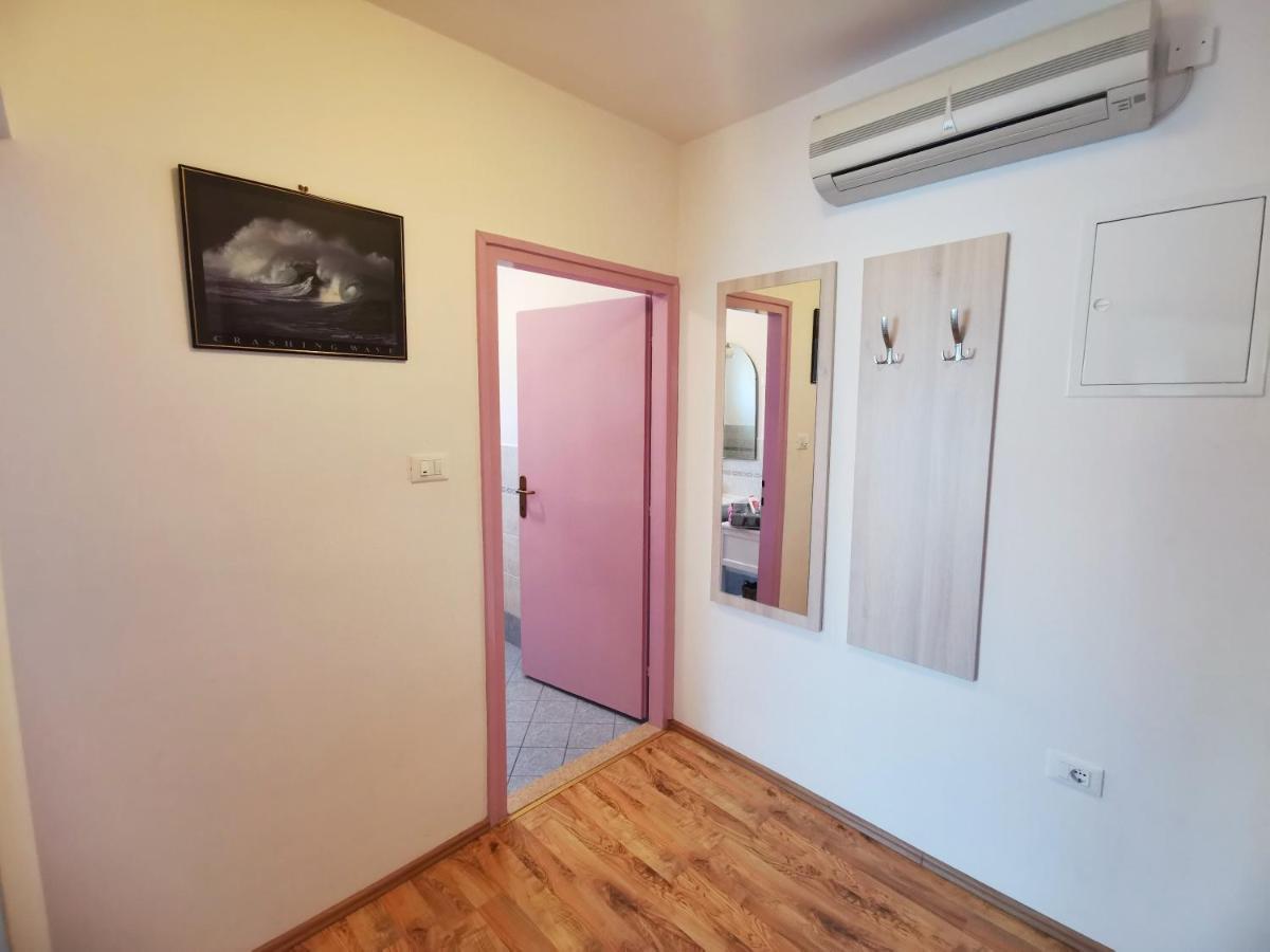 Apartments Sokolic Nerezine Ngoại thất bức ảnh